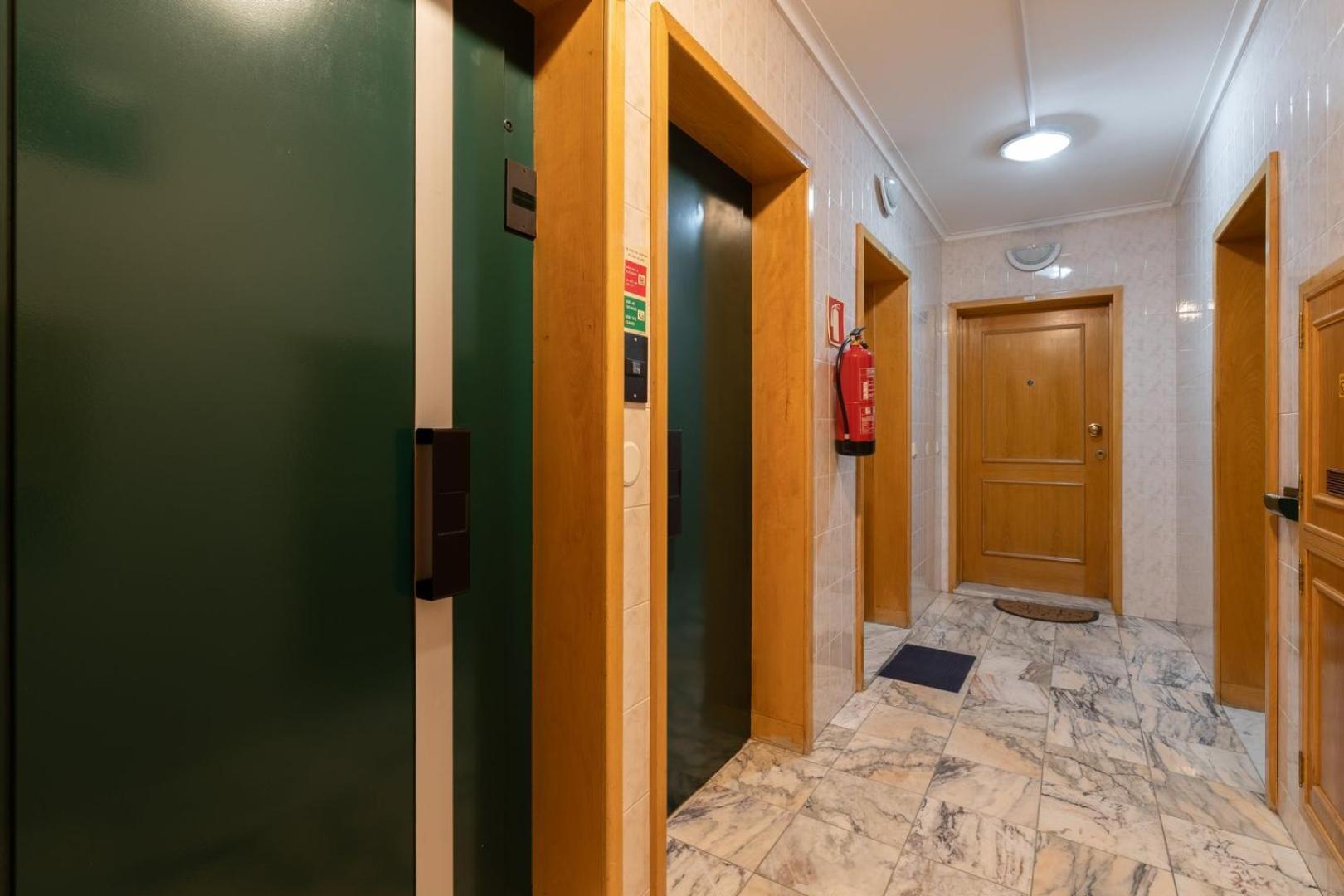 Guestready - Modern 2Br Flat In Vila Nova De Gaia ポルト エクステリア 写真